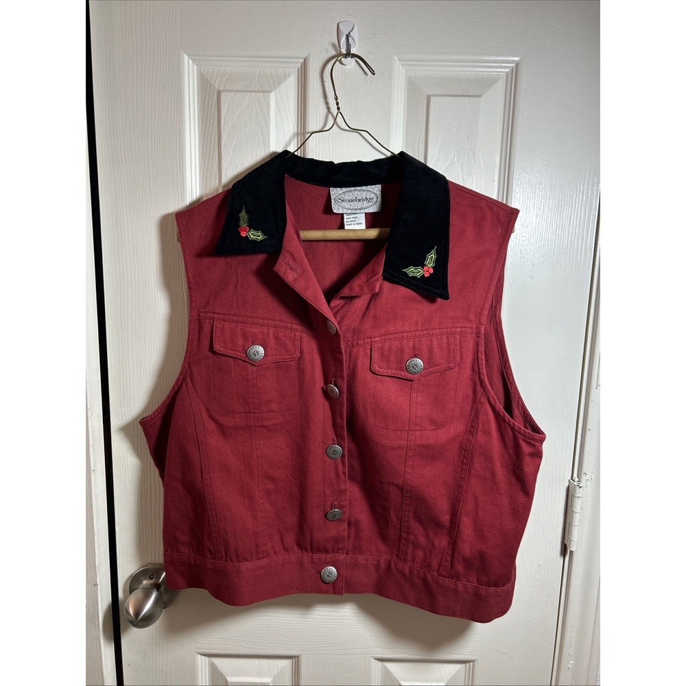 Vtg Stonebridge Embroidered‎ Red Holly Berry Christmas Choir Vest Sz Medium